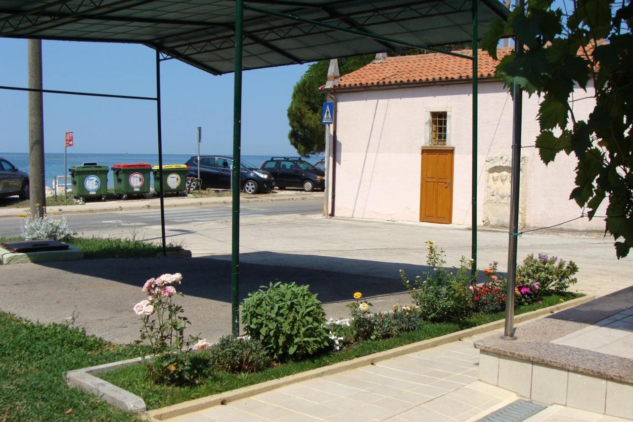 Apartments By The Sea Zambratija, Umag - 2557 Luaran gambar