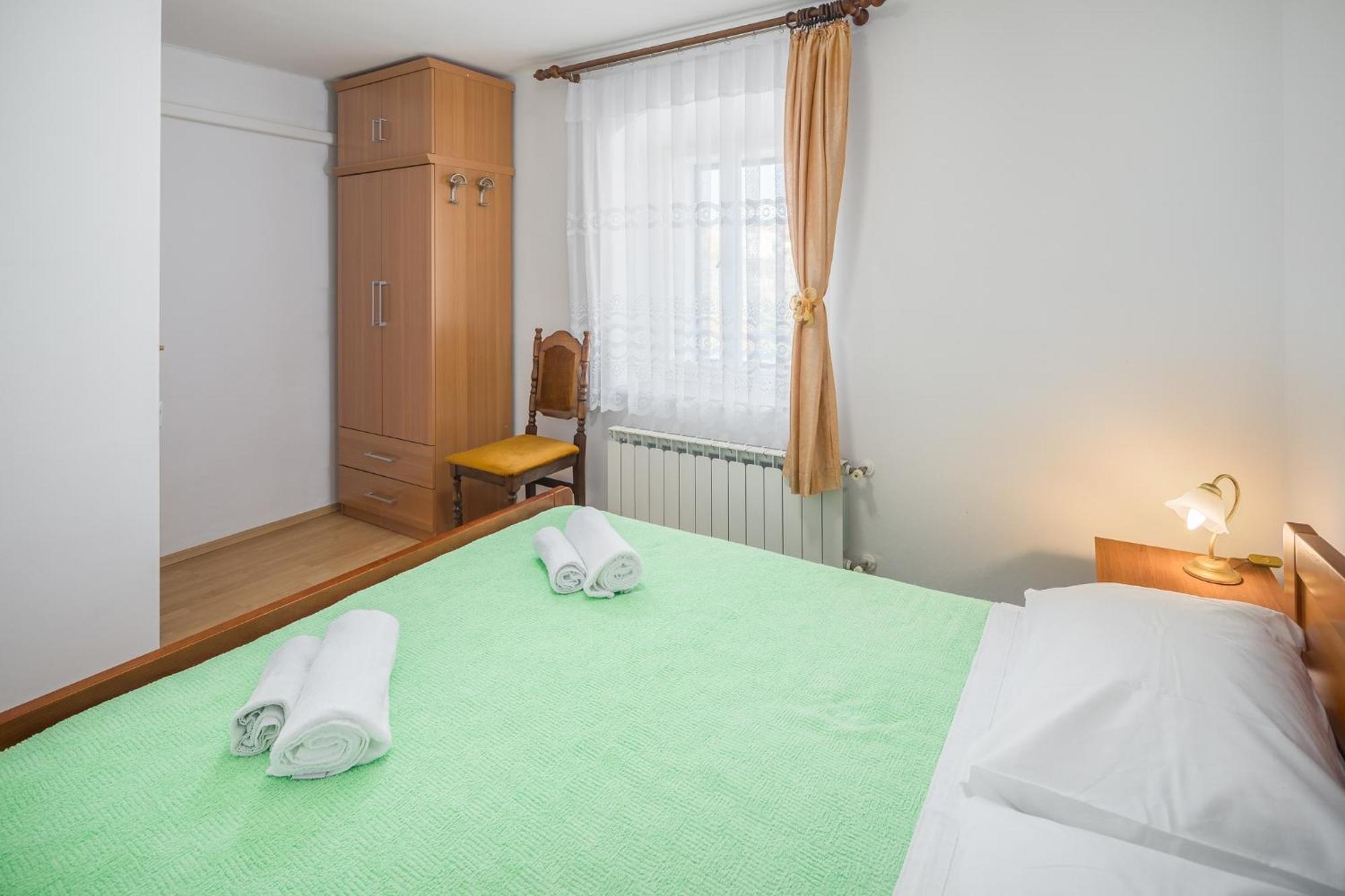 Apartments By The Sea Zambratija, Umag - 2557 Bilik gambar
