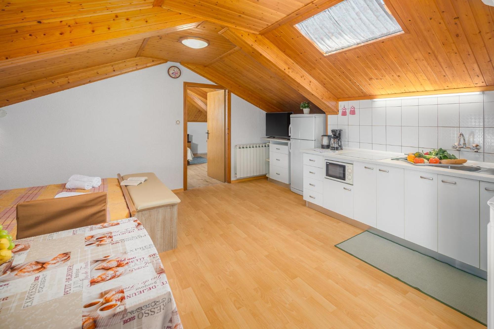 Apartments By The Sea Zambratija, Umag - 2557 Bilik gambar