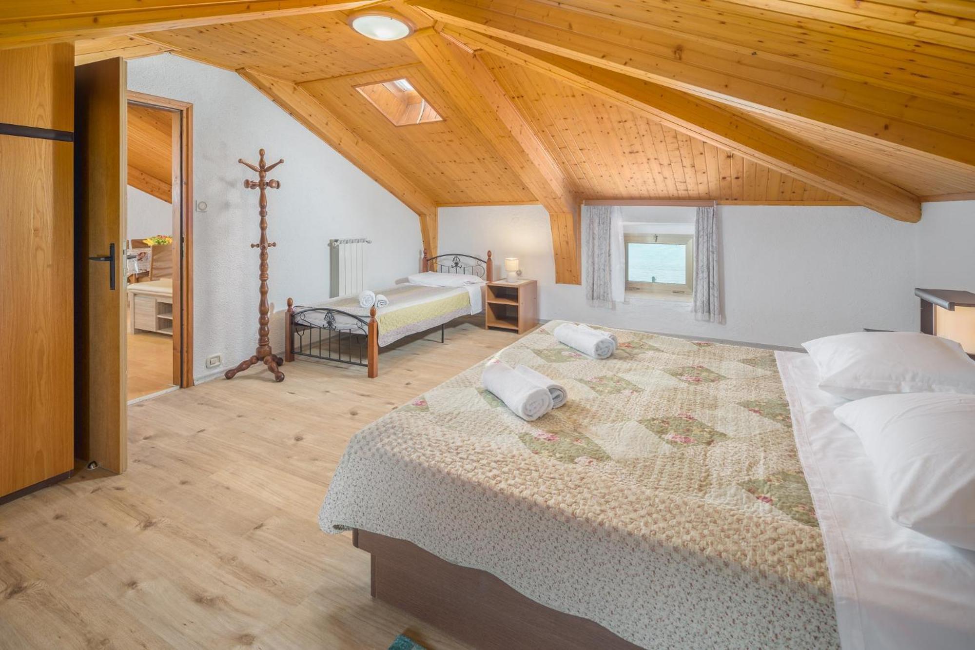 Apartments By The Sea Zambratija, Umag - 2557 Bilik gambar