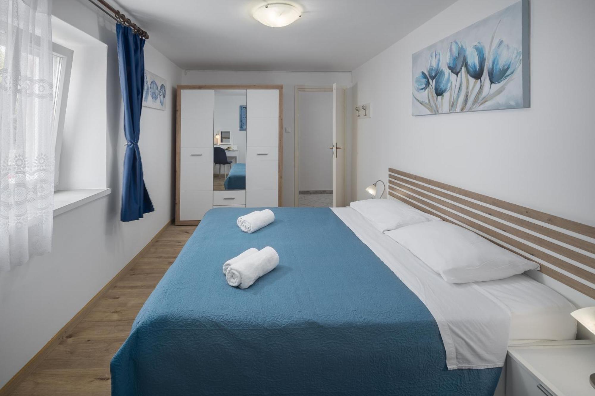 Apartments By The Sea Zambratija, Umag - 2557 Bilik gambar
